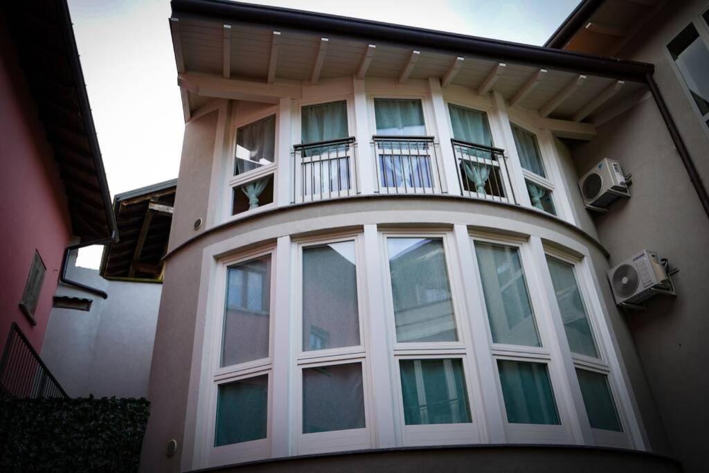 L'Attico Del Lago Sesto Calende Exterior foto